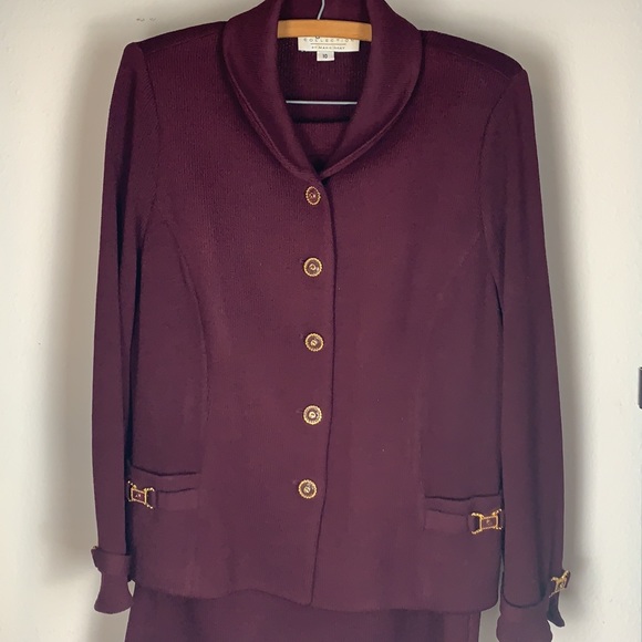 ST. JOHN skirt set. - Picture 2 of 14